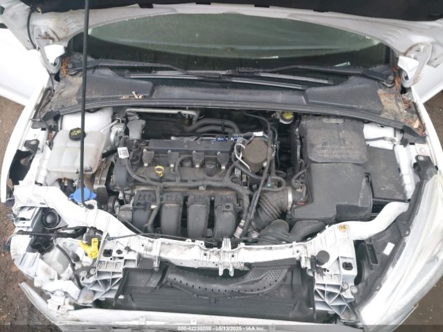 1FADP3K27GL261251 Ford FOCUS SE