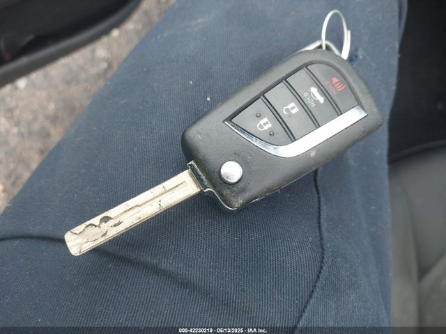 4T1B11HK0JU655086 Toyota CAMRY LE
