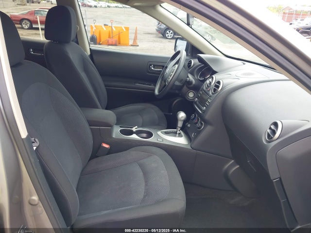 JN8AS5MT1FW156395 Nissan Rogue Select S