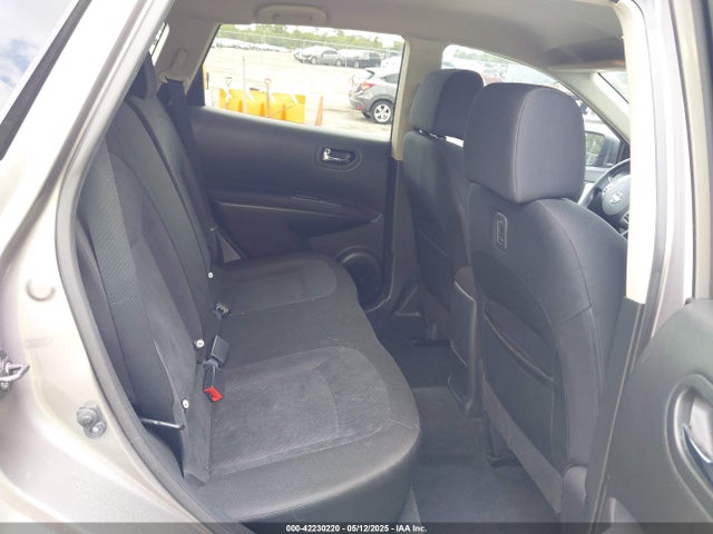 JN8AS5MT1FW156395 Nissan Rogue Select S