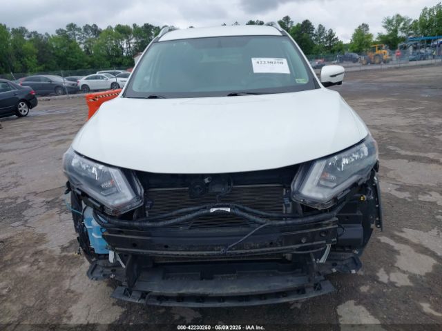 KNMAT2MT3HP568547 Nissan ROGUE SV