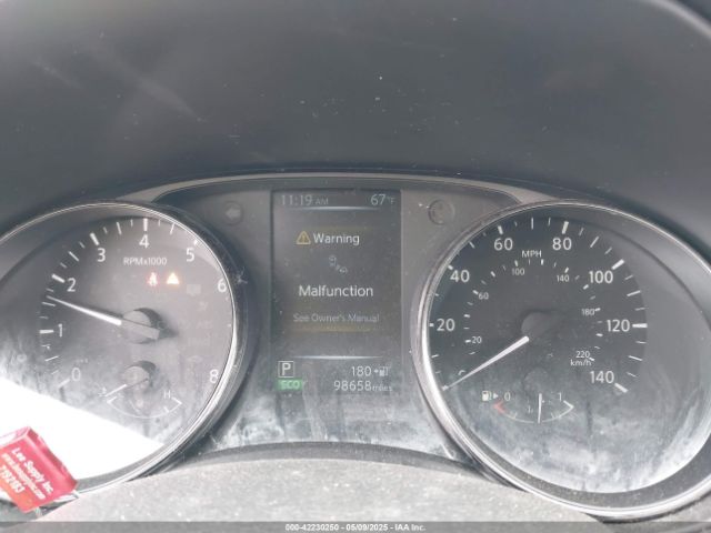 KNMAT2MT3HP568547 Nissan ROGUE SV