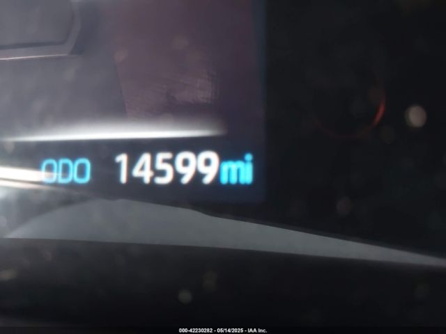 5TDXRKEC8NS102962 Toyota Sienna Xse