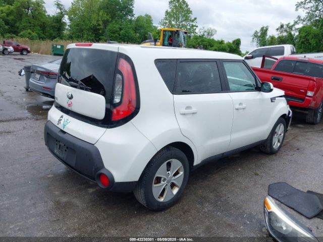 KNDJN2A25E7110638 KIA Soul