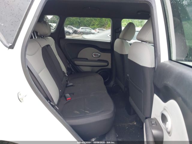 KNDJN2A25E7110638 KIA Soul