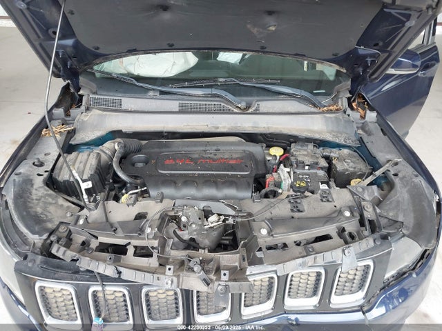 3C4NJDCB2JT222325 Jeep Compass Limited 4x4
