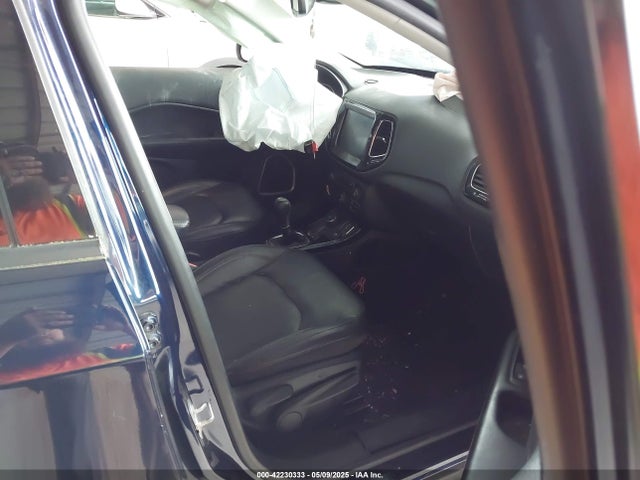 3C4NJDCB2JT222325 Jeep Compass Limited 4x4
