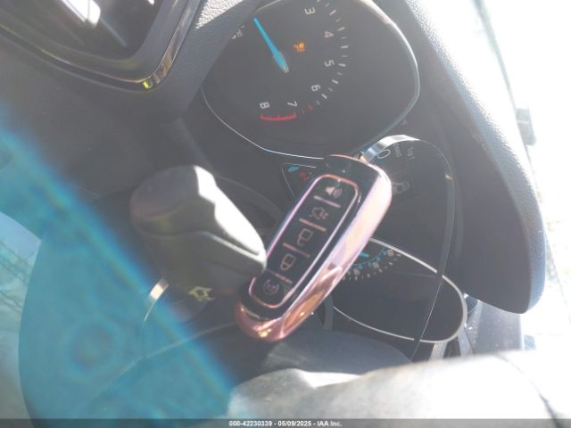 1FMCU0JX5FUC58573 Ford Escape Titanium