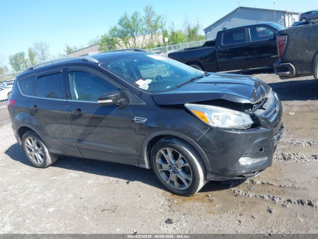 1FMCU0JX5FUC58573 Ford Escape Titanium