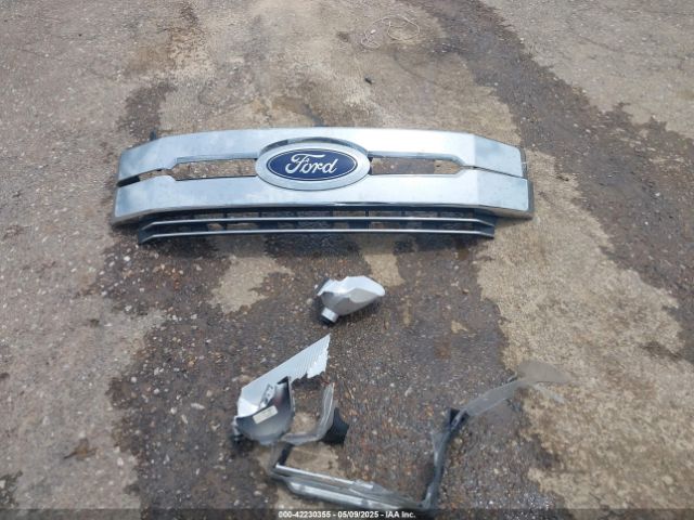 1FT7X2B6XKEC38628 Ford F-250 Lariat