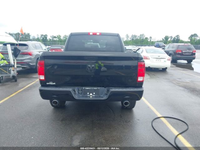 3C6RR6KT5LG224413 RAM 1500 Classic Express  4x2 5'7 Box