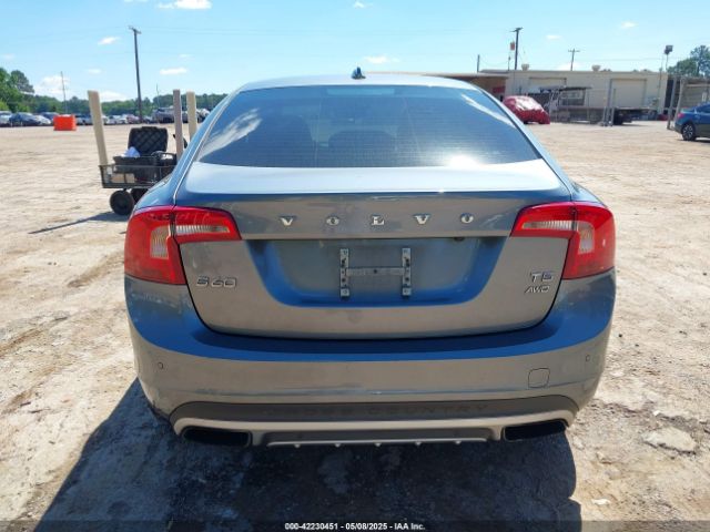 YV4612UM0G2000284 Volvo S60 Cross Country T5 Platinum