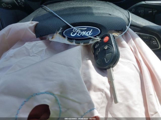 1FADP3F27GL212447 Ford FOCUS SE