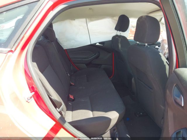 1FADP3F27GL212447 Ford FOCUS SE