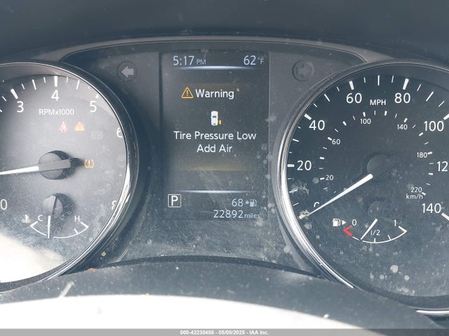 JN1BJ1CR7JW288171 Nissan Rogue Sport Sv