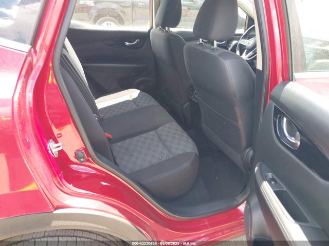 JN1BJ1CR7JW288171 Nissan Rogue Sport Sv