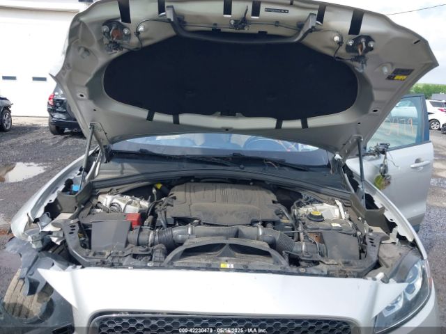 2017 JAGUAR F-PACE SADCJ2BV6HA881652 Photo 9
