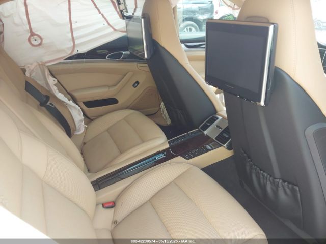 2016 PORSCHE PANAMERA WP0AA2A71GL001210 Photo 7