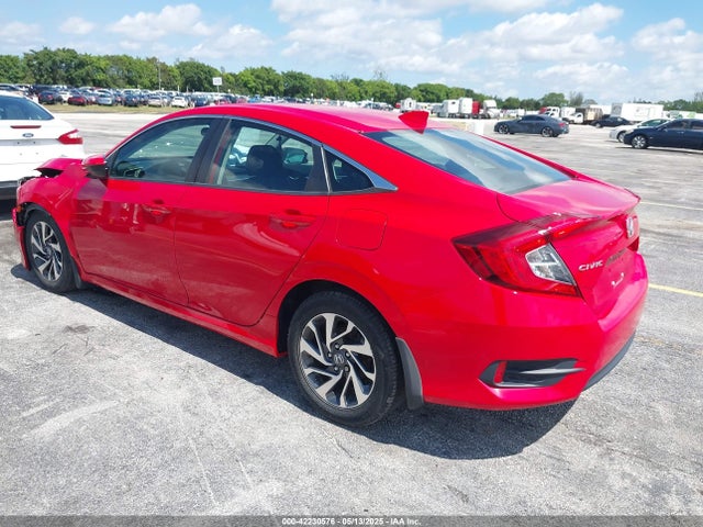 Honda CIVIC EX 2018 2HGFC2F76JH553977 Image 3