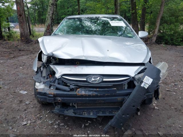 KMHCT4AE8HU296827 Hyundai ACCENT SE