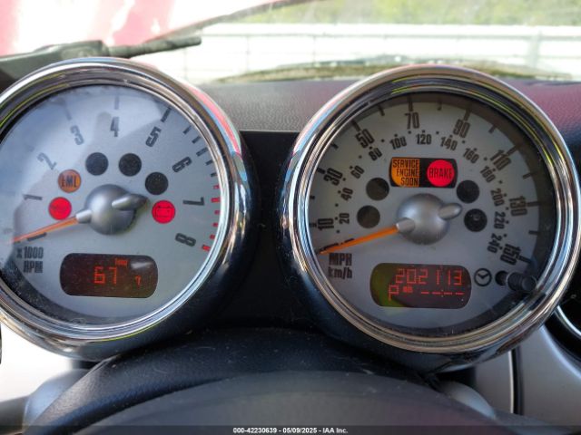 2006 MINI COOPER S WMWRE33526TG99561 Photo 6