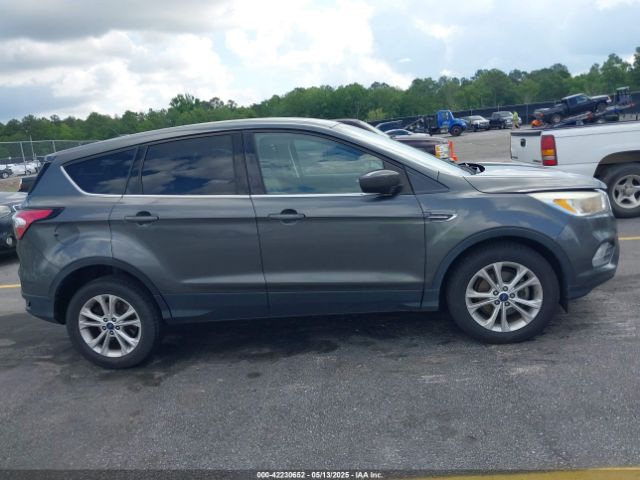 1FMCU0GD9HUC72010 Ford ESCAPE SE
