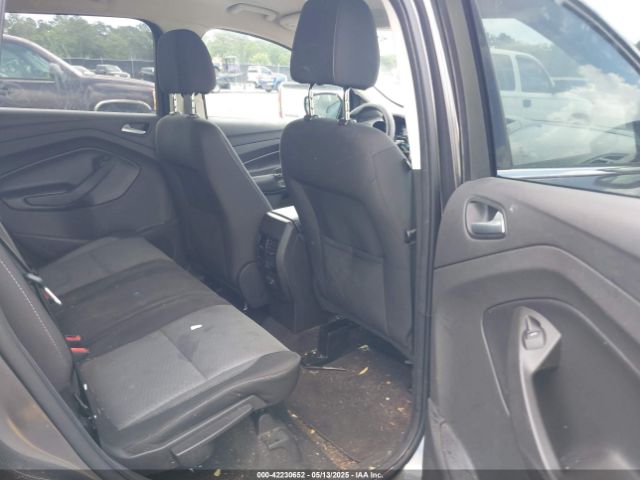 1FMCU0GD9HUC72010 Ford ESCAPE SE