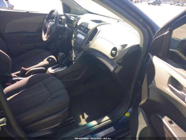 1G1JC5SB5F4177676 Chevrolet Sonic Lt Auto