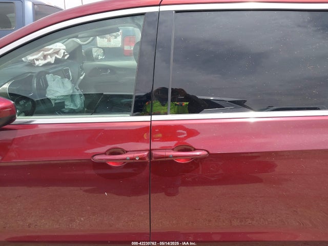Chrysler Voyager 2020 2C4RC1DG4LR260889 Image 13