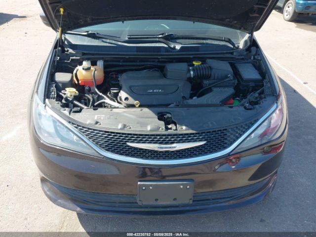 2C4RC1DG7HR695171 Chrysler Pacifica Touring