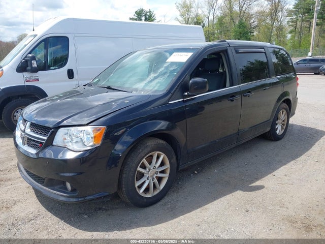 2C4RDGCG1JR324739 Dodge Grand Caravan Sxt