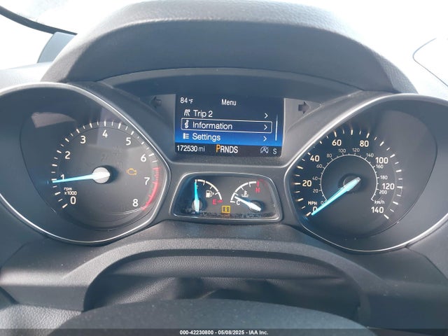1FMCU0GD5HUA58132 Ford ESCAPE SE