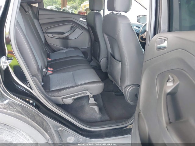 1FMCU0GD5HUA58132 Ford ESCAPE SE