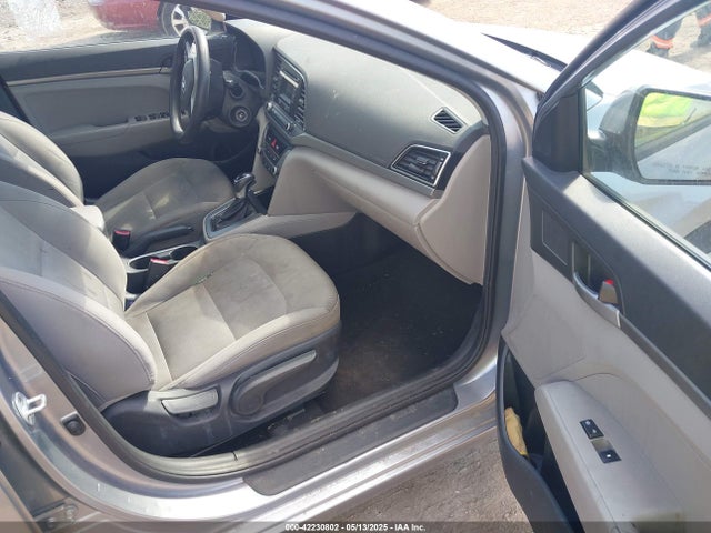 5NPD74LF1HH127620 Hyundai 2017
