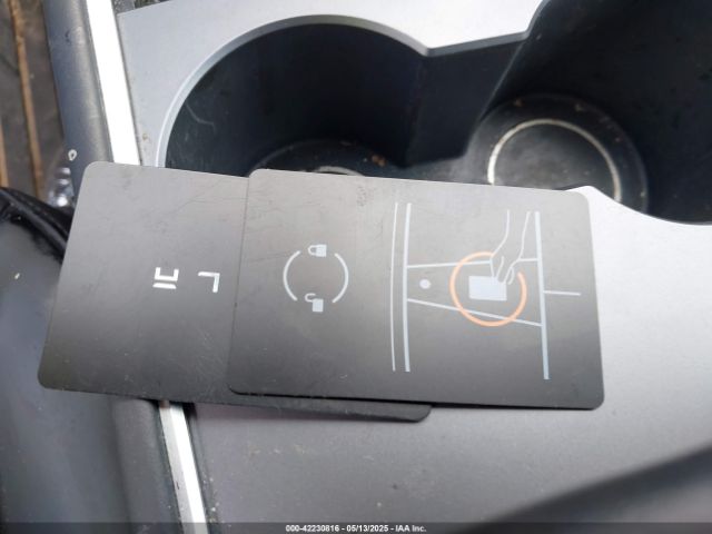 7SAYGDEE8PF919057 Tesla Model Y