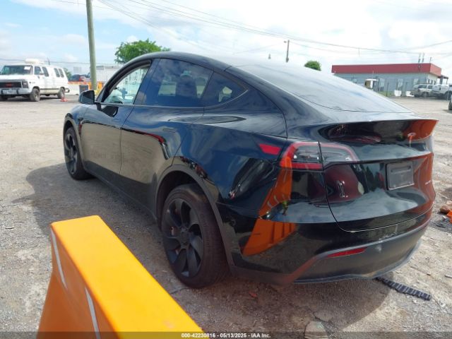 7SAYGDEE8PF919057 Tesla Model Y