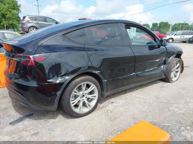 7SAYGDEE8PF919057 Tesla Model Y
