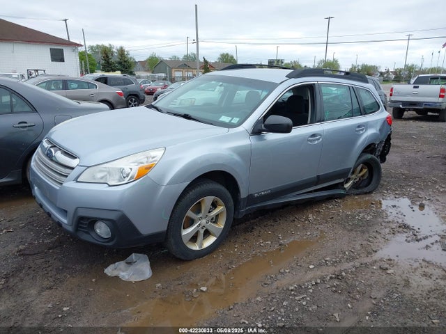 4S4BRBACXE3303632 Subaru Outback 2.5i