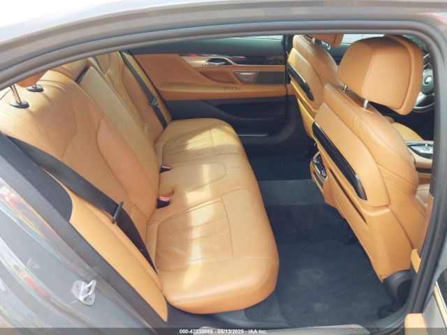 WBA7T2C0XLGF96842 BMW 740I