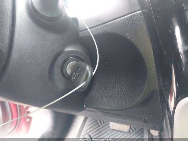 5YFBURHE1KP940690 Toyota COROLLA LE