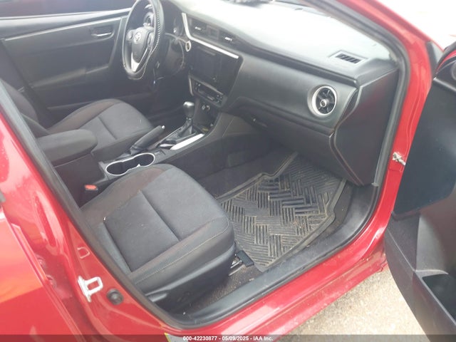 5YFBURHE1KP940690 Toyota COROLLA LE