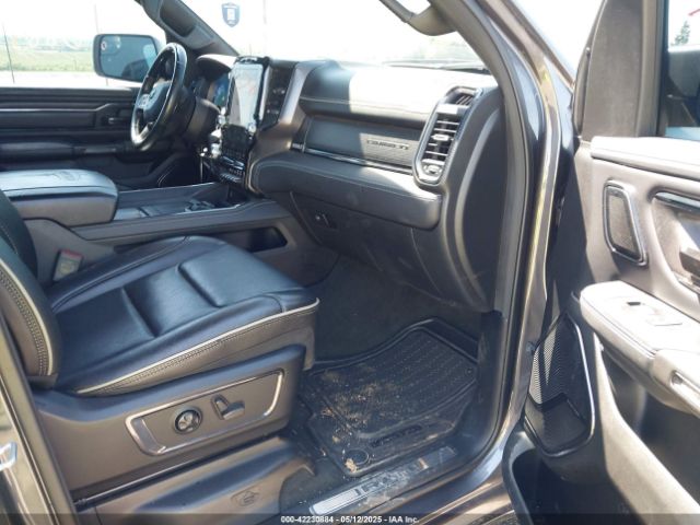 1C6SRFHT5NN332002 RAM 1500 Limited  4x4 5'7 Box