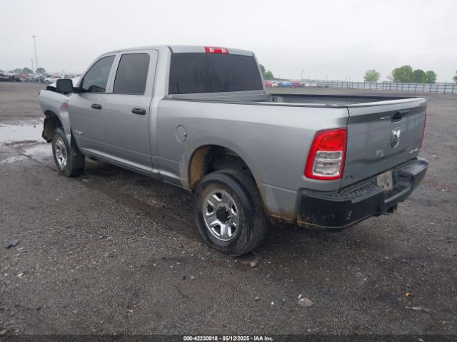 2022 RAM 2500 3C6UR5CJ2NG253565 Photo 2