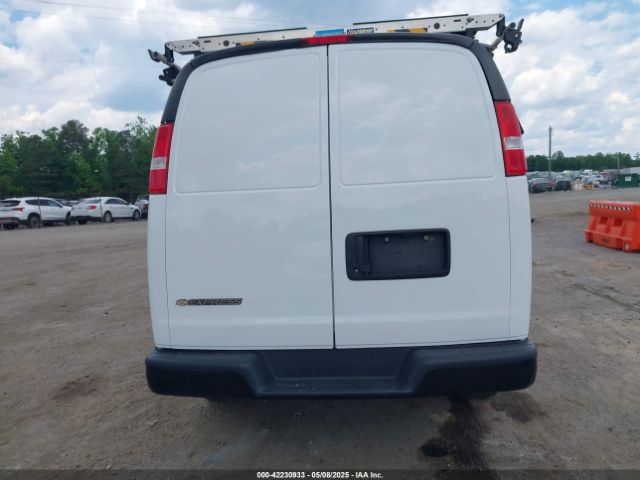 1GCWGAFP7M1206268 Chevrolet Express Cargo Rwd 2500 Regular Wheelbase Wt