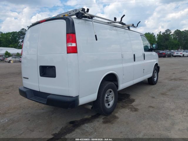 1GCWGAFP7M1206268 Chevrolet Express Cargo Rwd 2500 Regular Wheelbase Wt