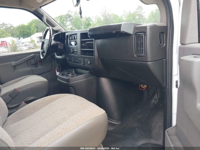 1GCWGAFP7M1206268 Chevrolet Express Cargo Rwd 2500 Regular Wheelbase Wt