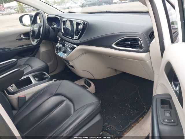 2C4RC1BG2RR109934 Chrysler Pacifica Touring L