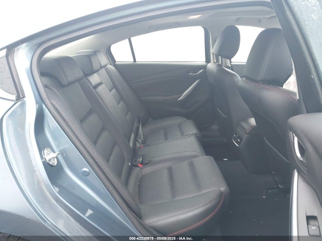 JM1GJ1W55F1181295 Mazda 2015