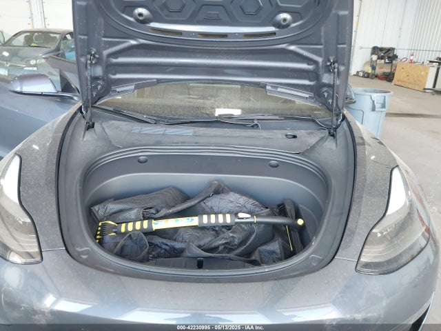 2023 TESLA MODEL 3 5YJ3E1EB3PF670975 Photo 9