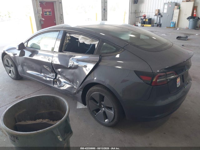 2023 TESLA MODEL 3 5YJ3E1EB3PF670975 Photo 2